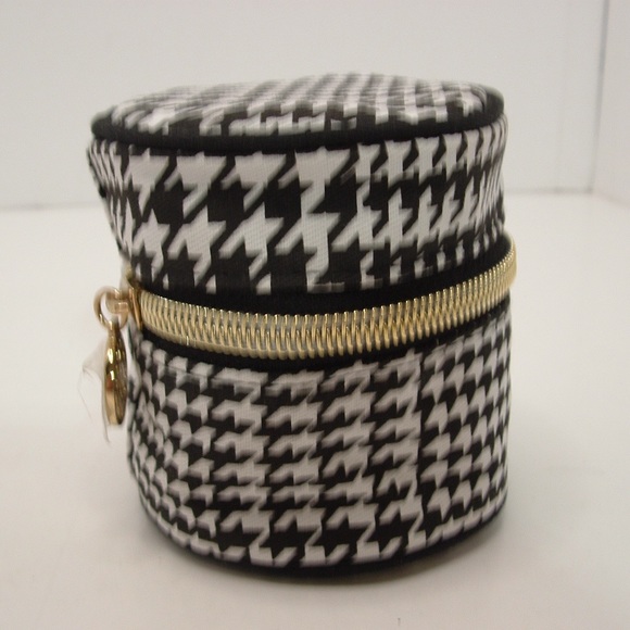 Anne Klein Travel Jewelry Case - Picture 10 of 10